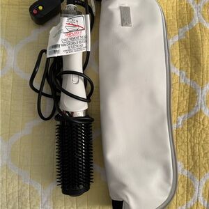 ghd White Hair Dryer Brush with Case